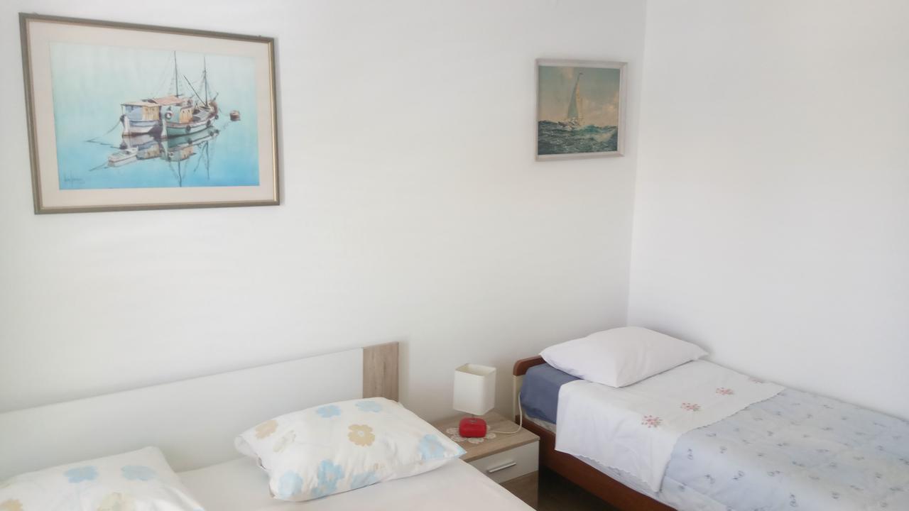 ホテル Krkahaus ロゾヴァック エクステリア 写真